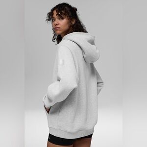 Alo Yoga Grey Hoodie Size XS Lounge Athletic Athleisure Loungewear Travel Spring